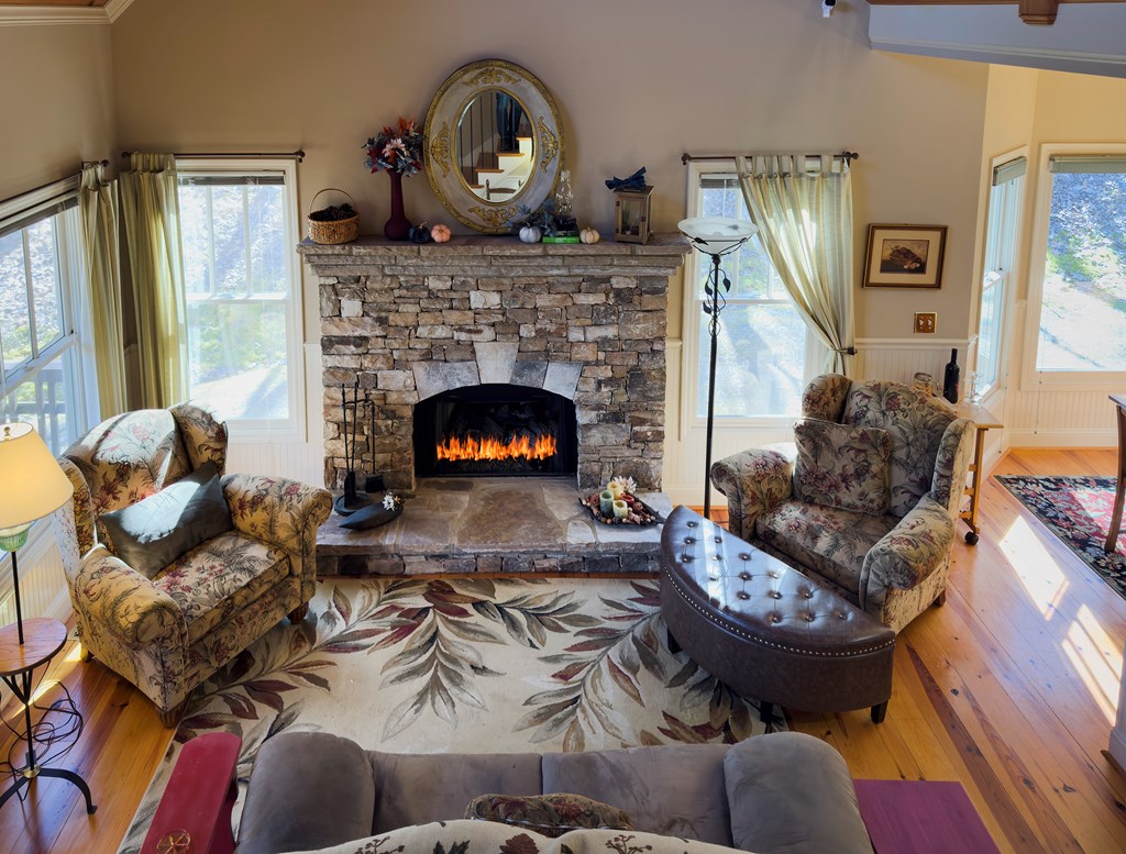 419237 Hayesville Residential