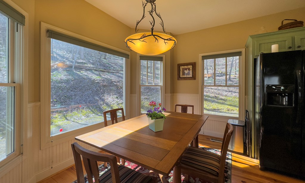 419237 Hayesville Residential