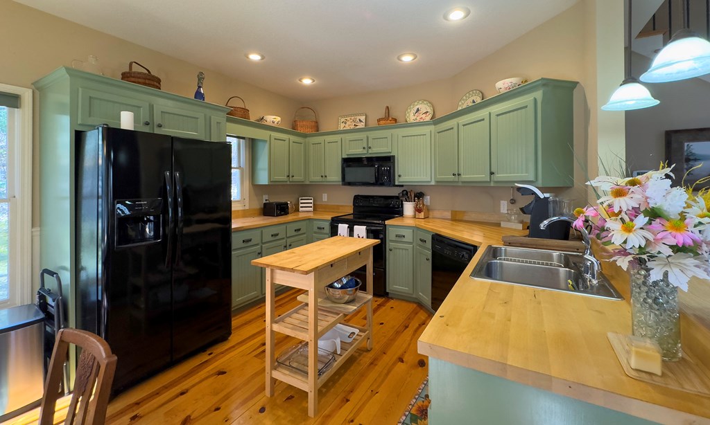 419237 Hayesville Residential