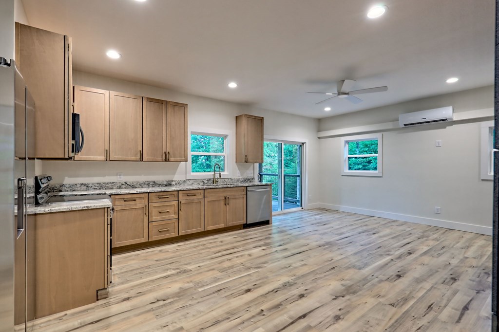 419255 Hiawassee Residential