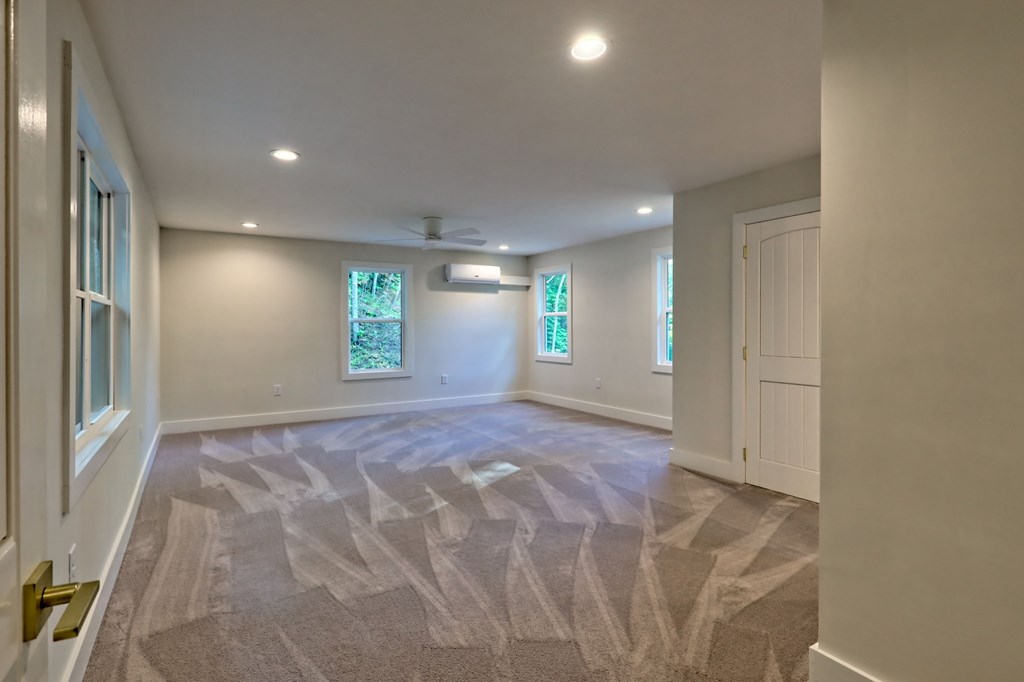 419255 Hiawassee Residential