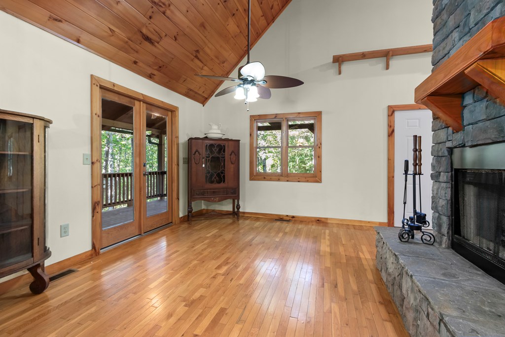 419264 Murphy Residential