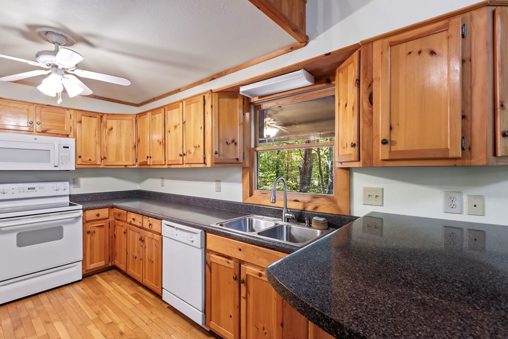 419264 Murphy Residential