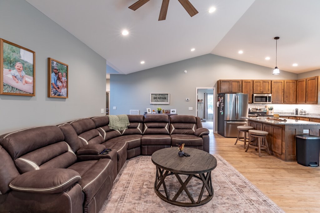 419269 Young Harris Residential