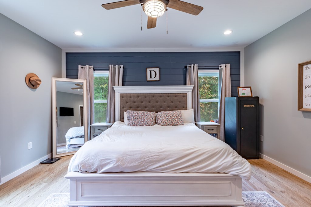 419269 Young Harris Residential