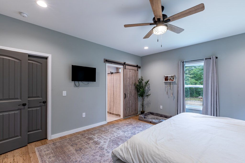 419269 Young Harris Residential