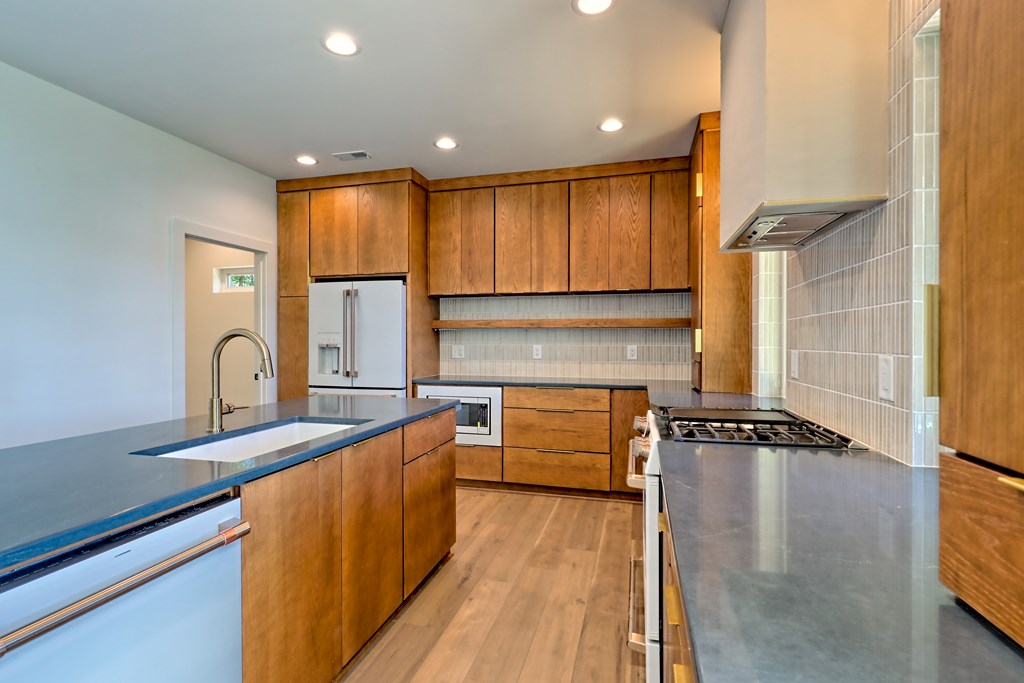 419272 Blairsville Residential