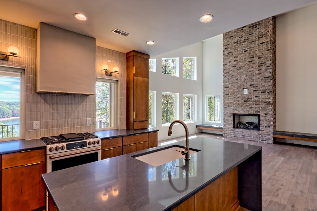 419272 Blairsville Residential