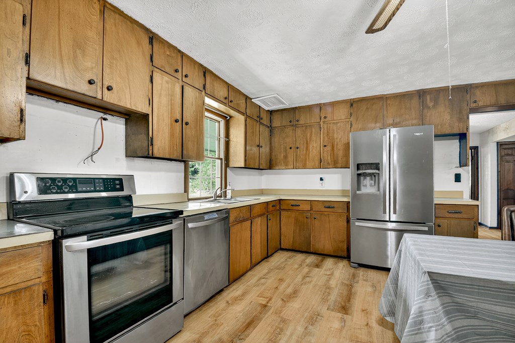 419279 Epworth Residential