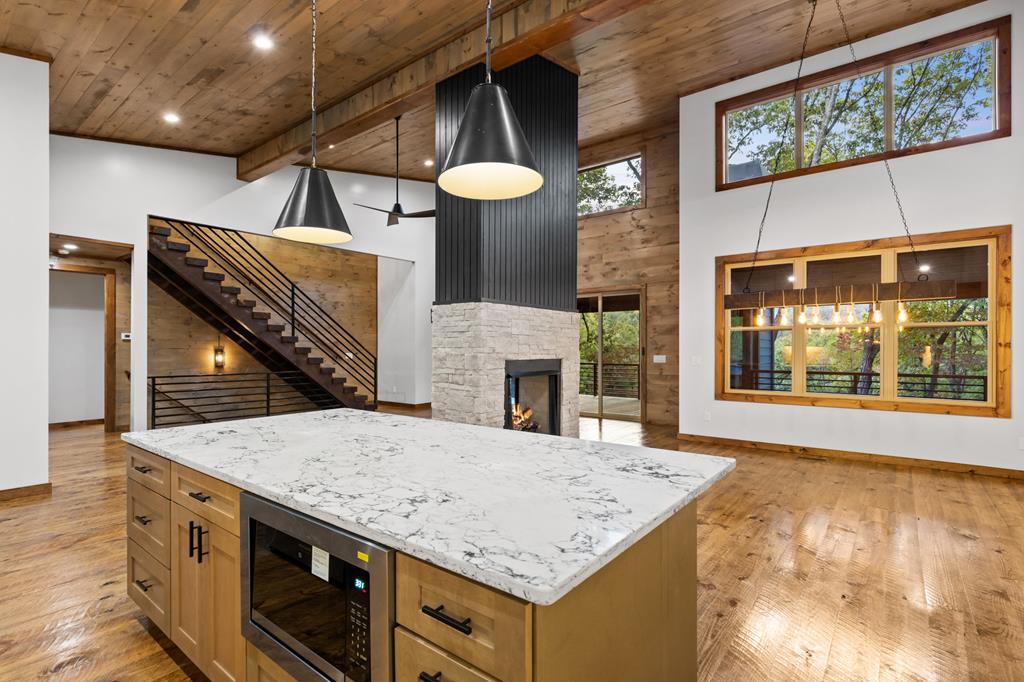 419324 Blue Ridge Residential