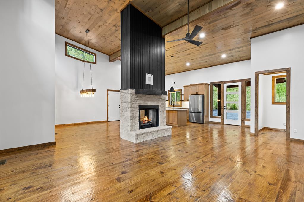 419324 Blue Ridge Residential