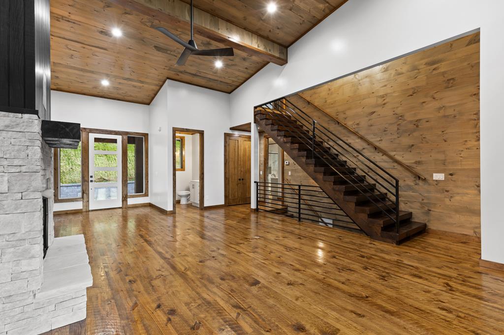 419324 Blue Ridge Residential