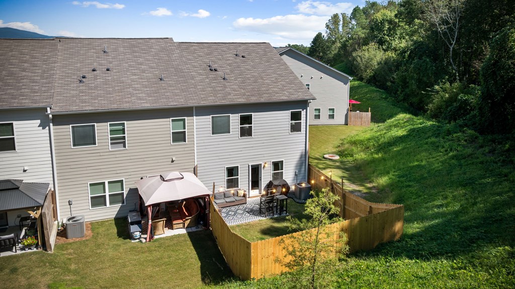 419330 Jasper Townhouse