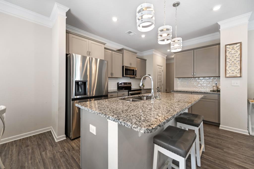 419330 Jasper Townhouse