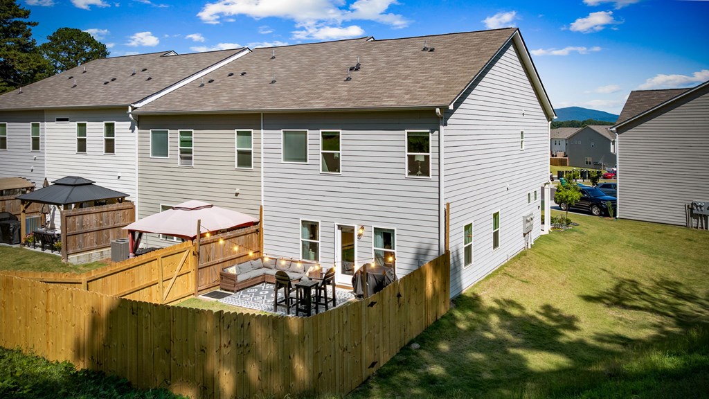 419330 Jasper Townhouse