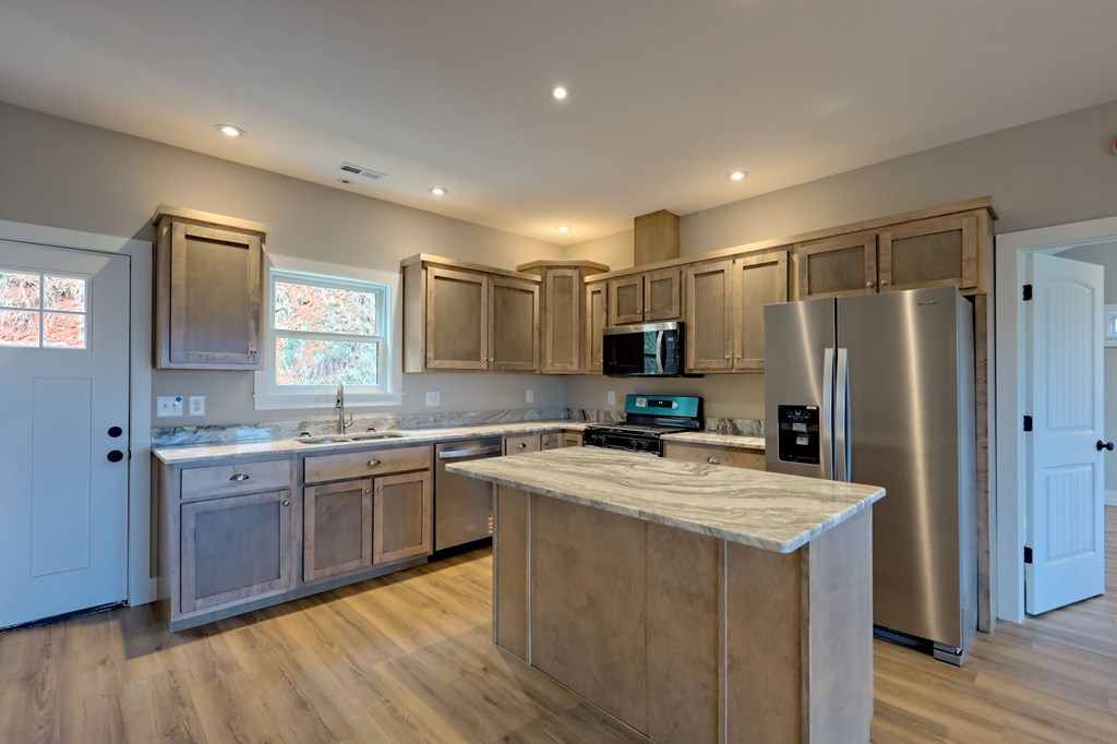 419340 Hiawassee Residential