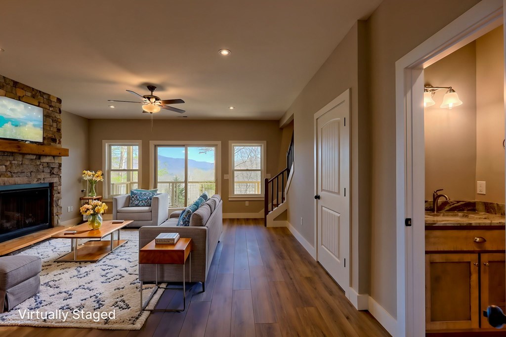 419340 Hiawassee Residential