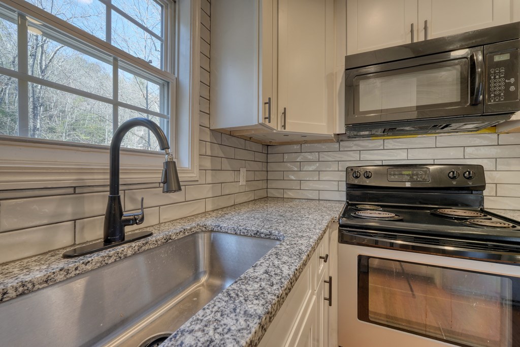 419353 Hiawassee Residential