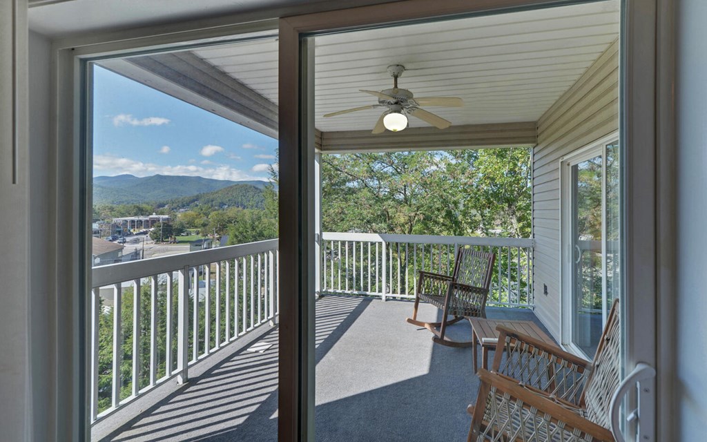 419357 Hiawassee Condominium