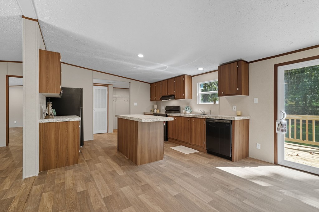 419376 Ball Ground Residential