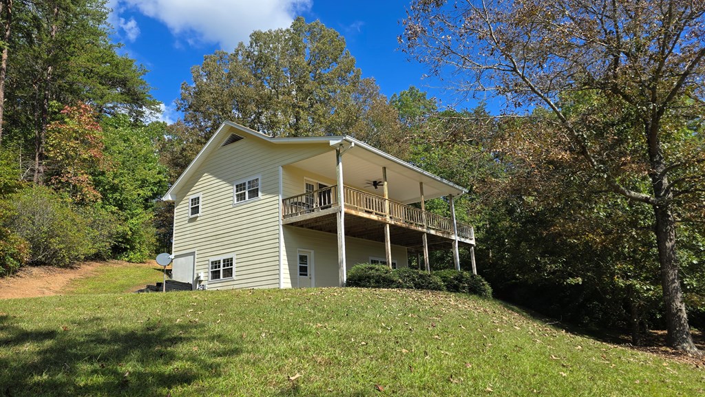 419393 Young Harris Residential