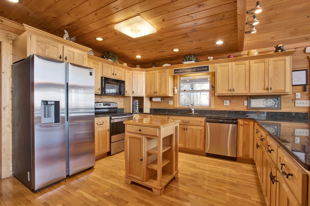 419406 Blue Ridge Residential