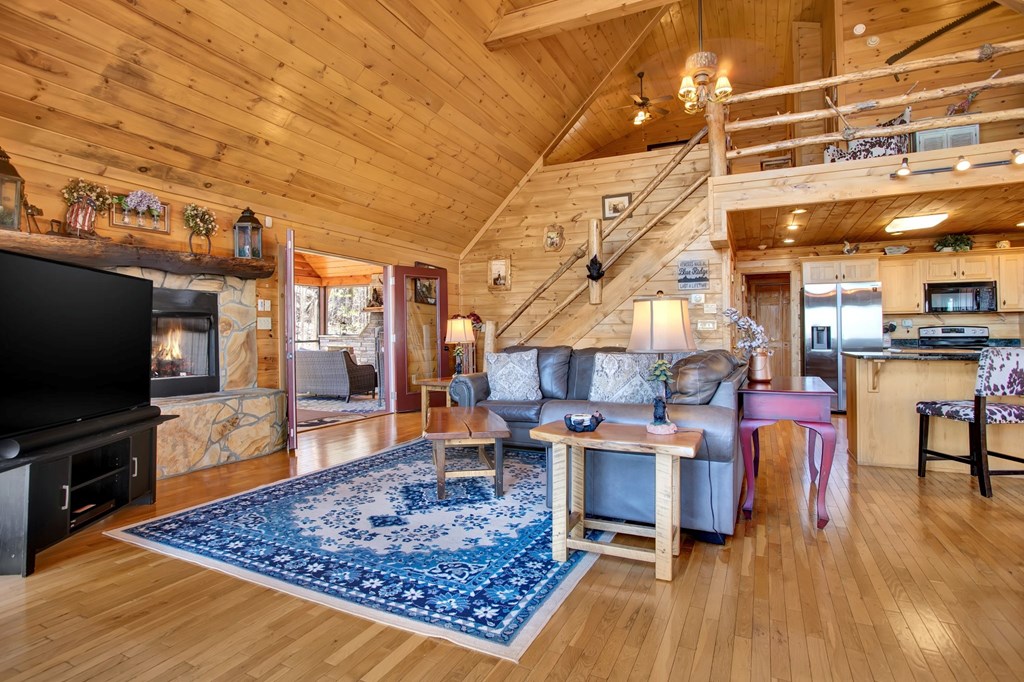 419406 Blue Ridge Residential