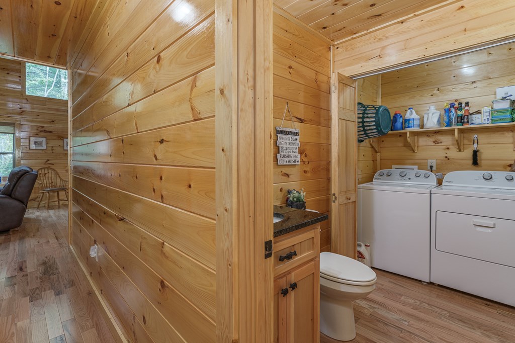 419409 Murphy Residential