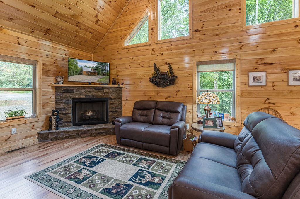 419409 Murphy Residential
