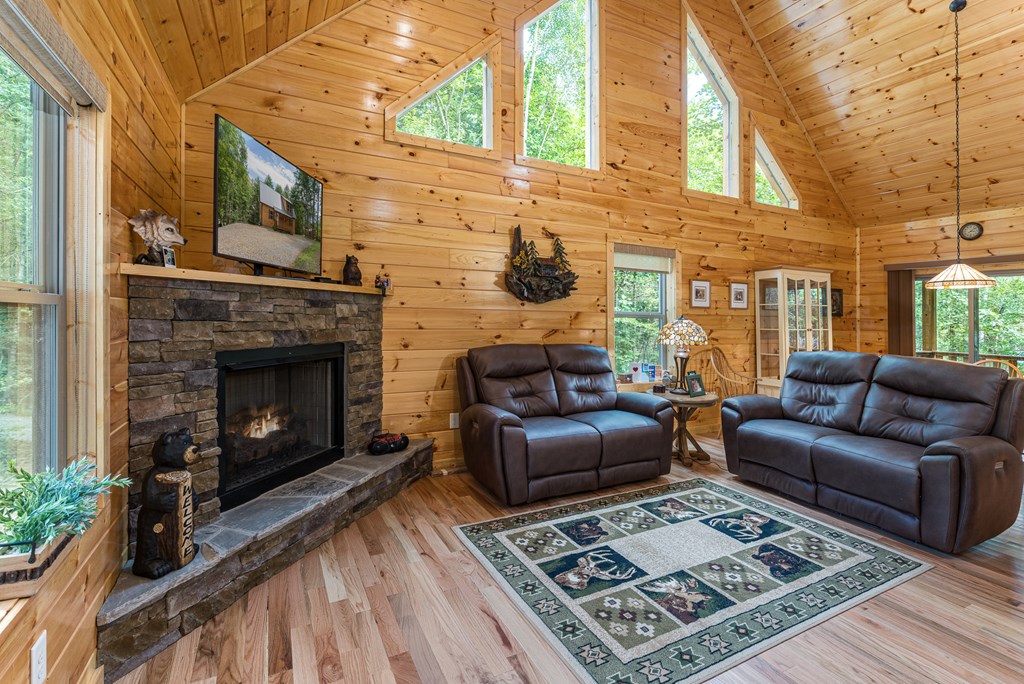 419409 Murphy Residential