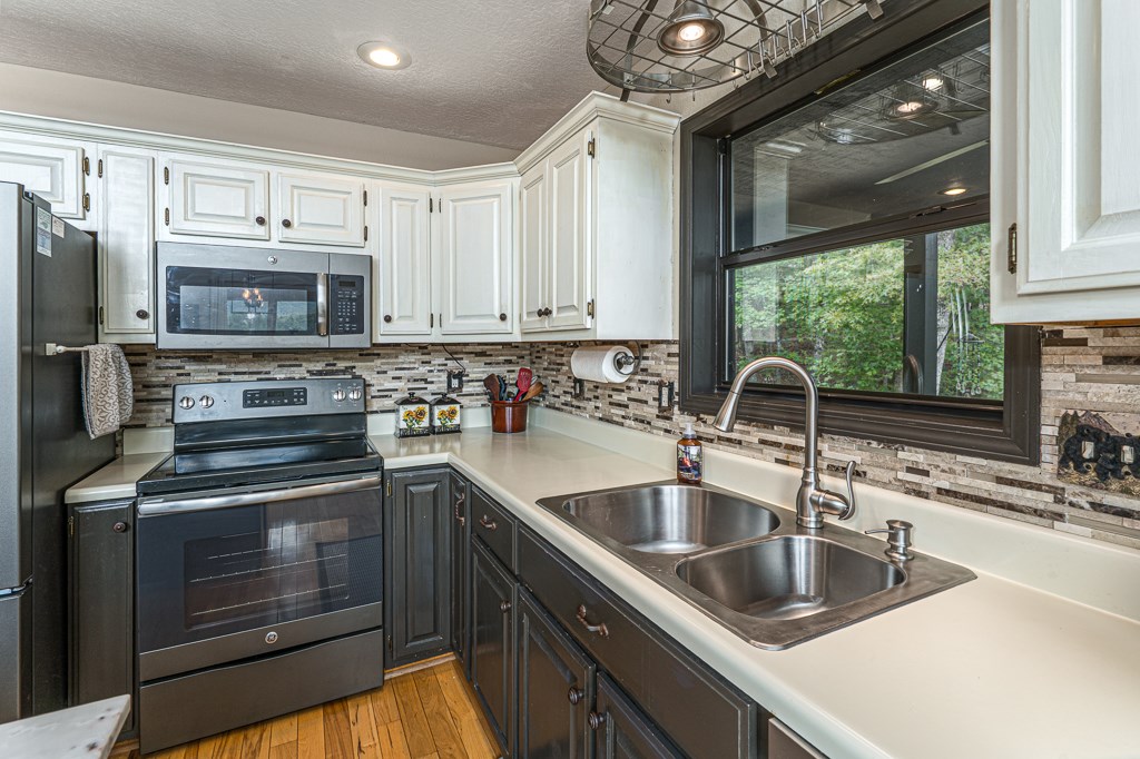 419455 Murphy Residential