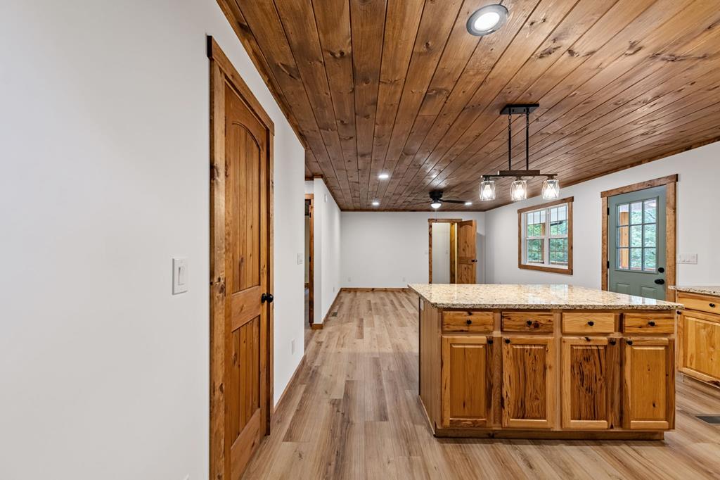 419458 McCaysville Residential