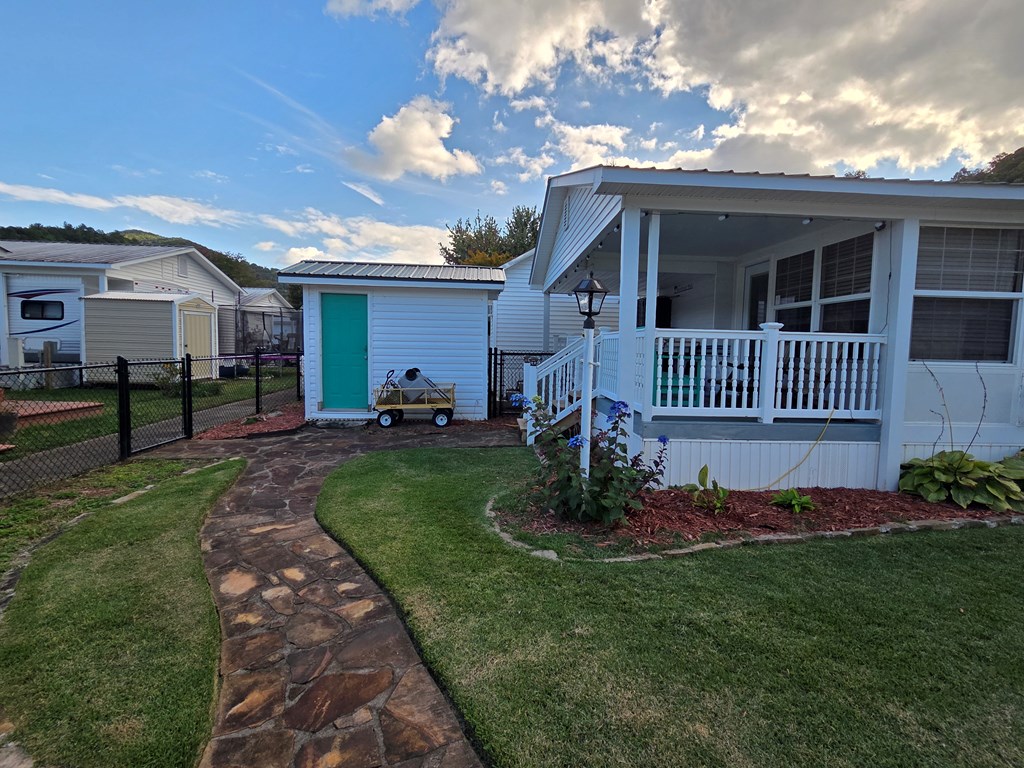 419460 Hiawassee Residential
