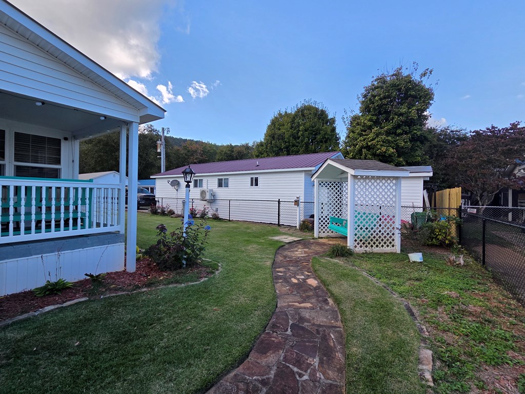 419460 Hiawassee Residential