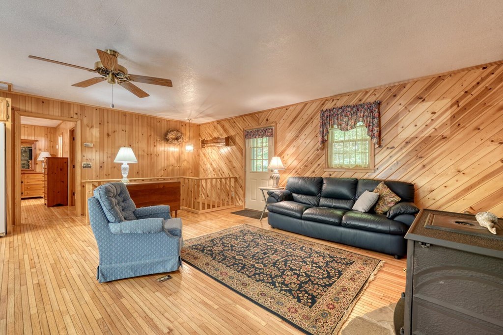 419462 Hiawassee Residential