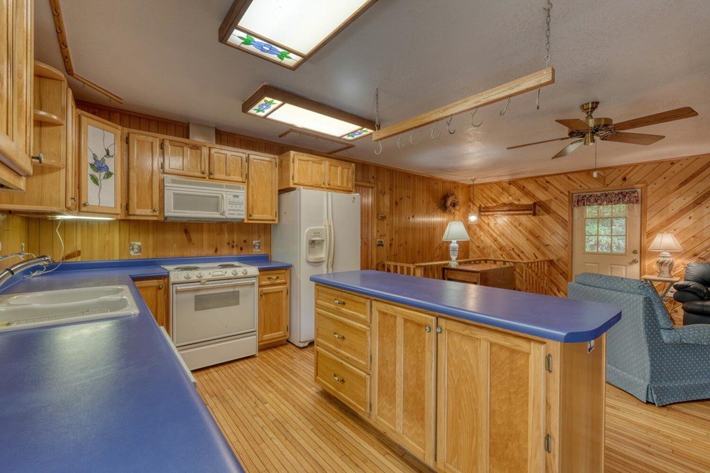 419462 Hiawassee Residential