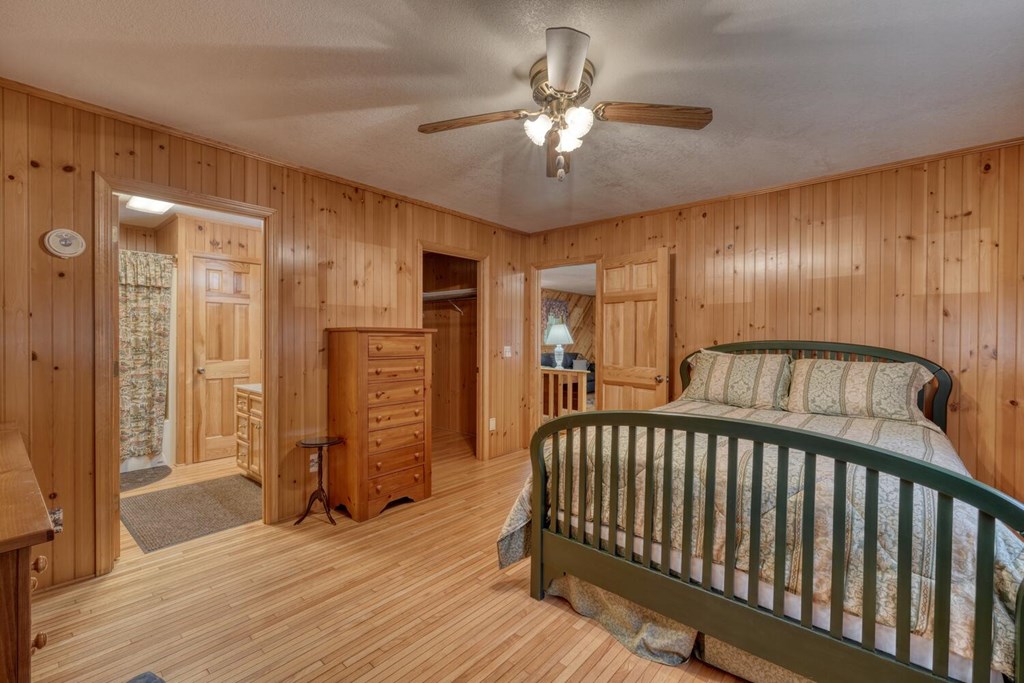 419462 Hiawassee Residential