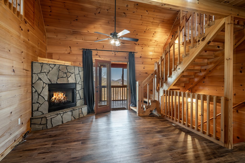419464 Blue Ridge Residential
