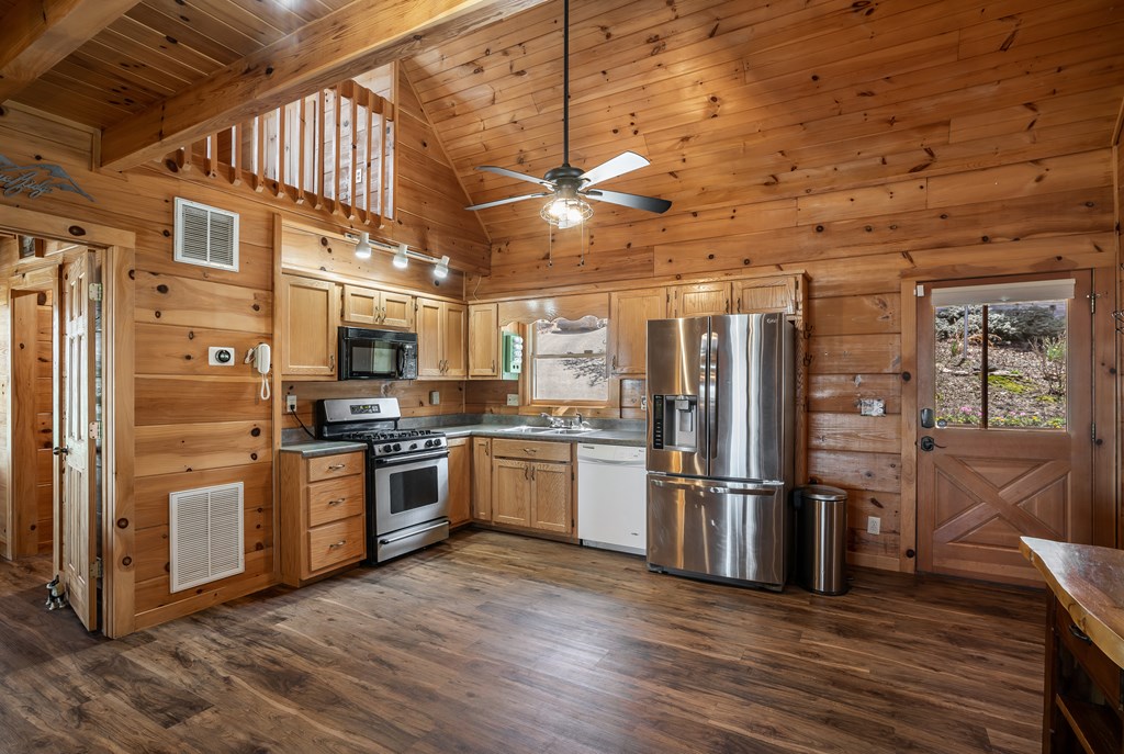 419464 Blue Ridge Residential
