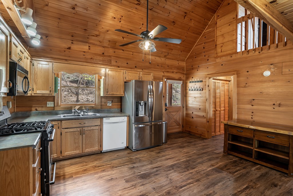 419464 Blue Ridge Residential