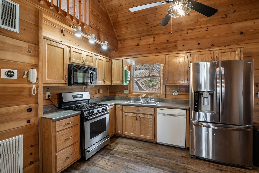 419464 Blue Ridge Residential