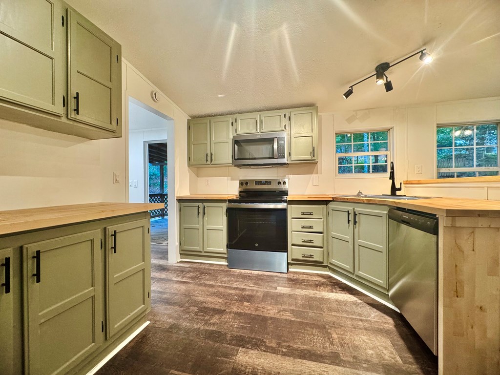 419468 Murphy Residential