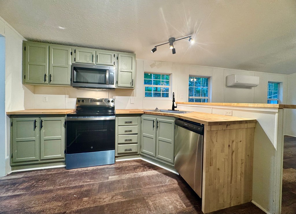 419468 Murphy Residential