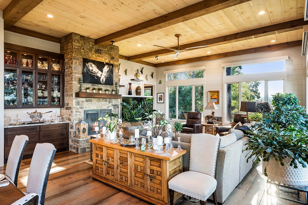 419471 Blue Ridge Residential