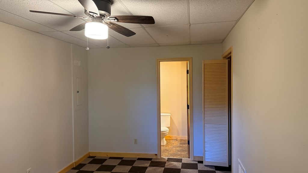 419472 Young Harris Residential