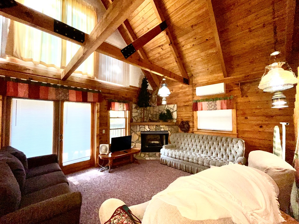419481 Hayesville Residential