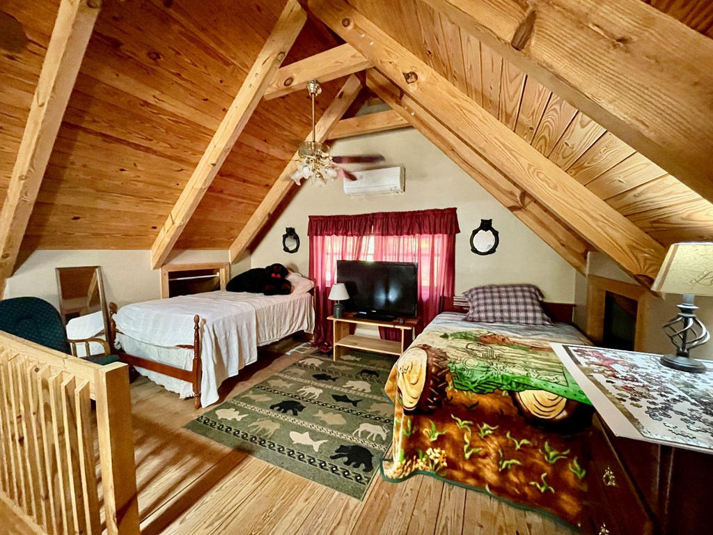 419481 Hayesville Residential
