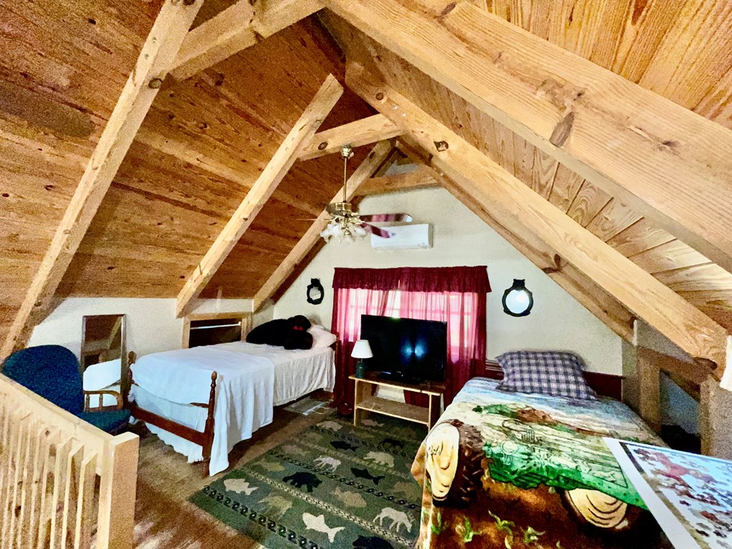 419481 Hayesville Residential