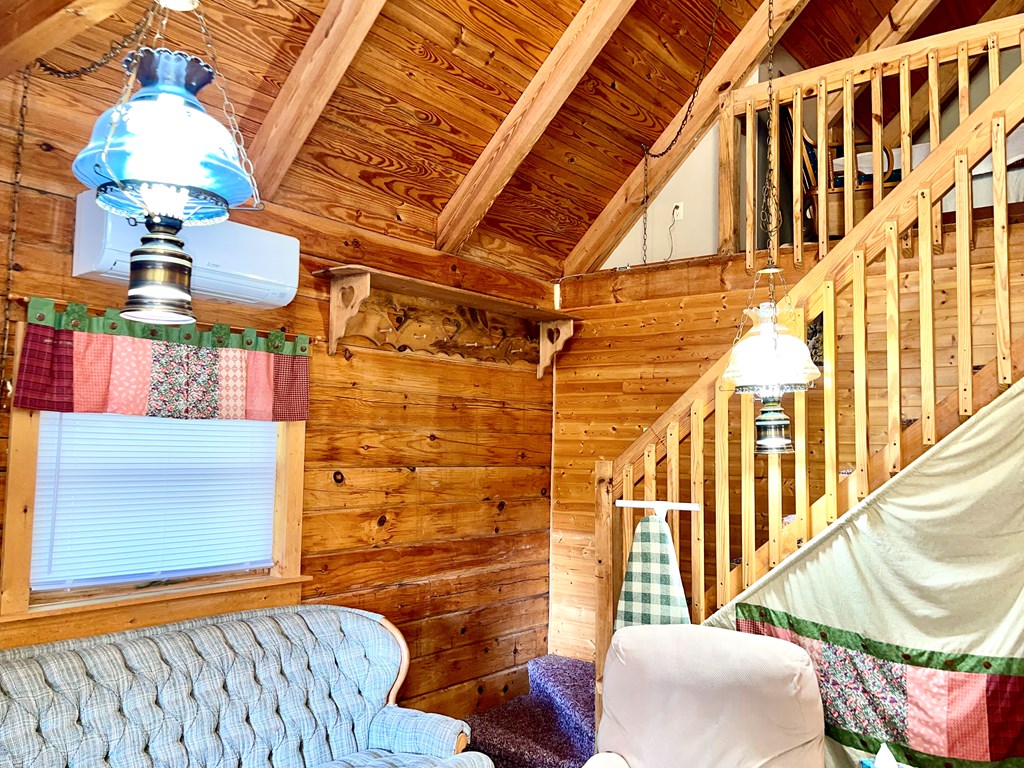 419481 Hayesville Residential