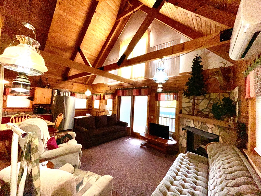 419481 Hayesville Residential